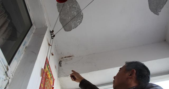 外墙渗水内墙修补行不行,土建施工飘窗渗水到内墙怎么堵漏