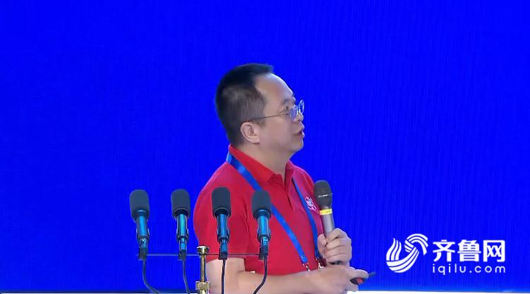 360总裁周鸿祎演讲,360周鸿祎采访员工