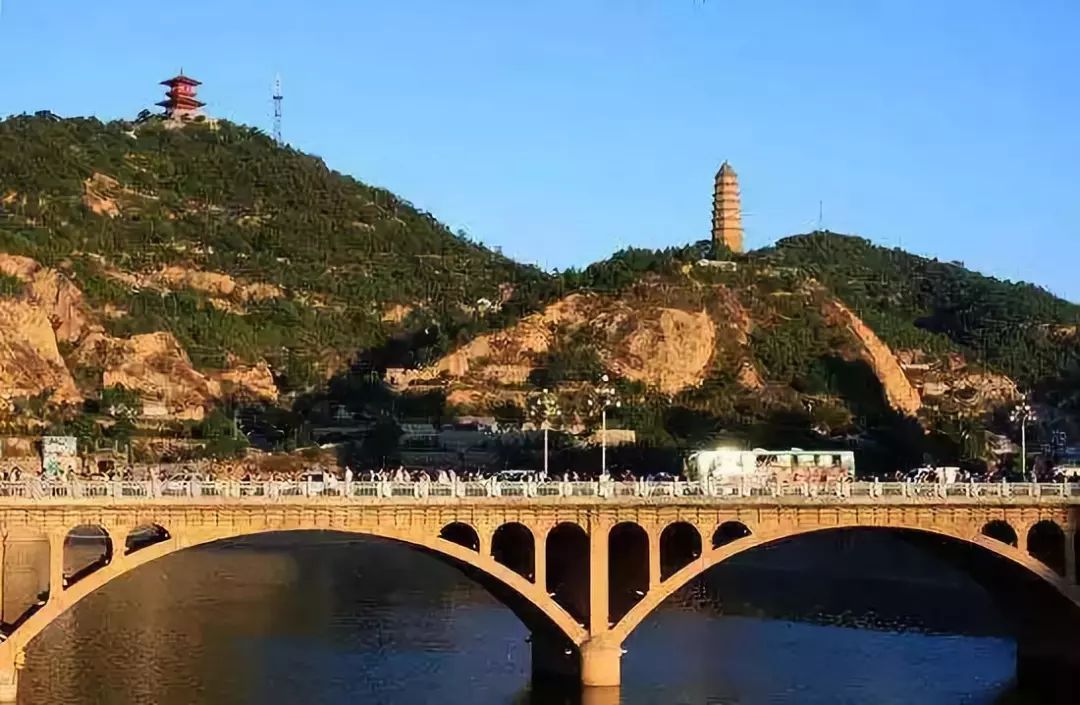 延安旅游值得去的地方,三十年代青年去的地方延安