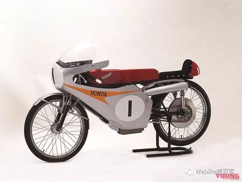 50cc双缸、最高转速21500rpm、最高时速175km/h!绝代铭机HONDA「RC116」