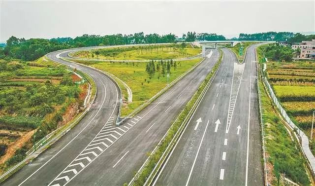 重庆交通历史变迁视频,重庆交通道路十年变化