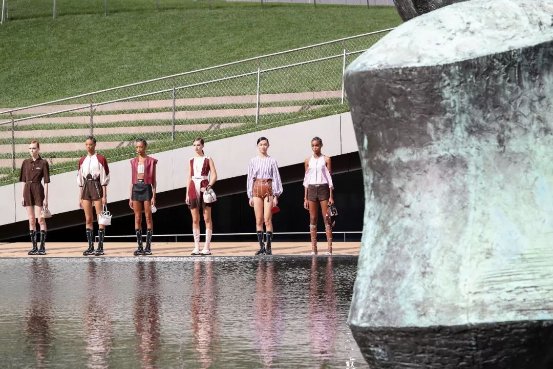 陈钰琪饭思思衣品 (陈钰琪米兰时装周秀衣品)