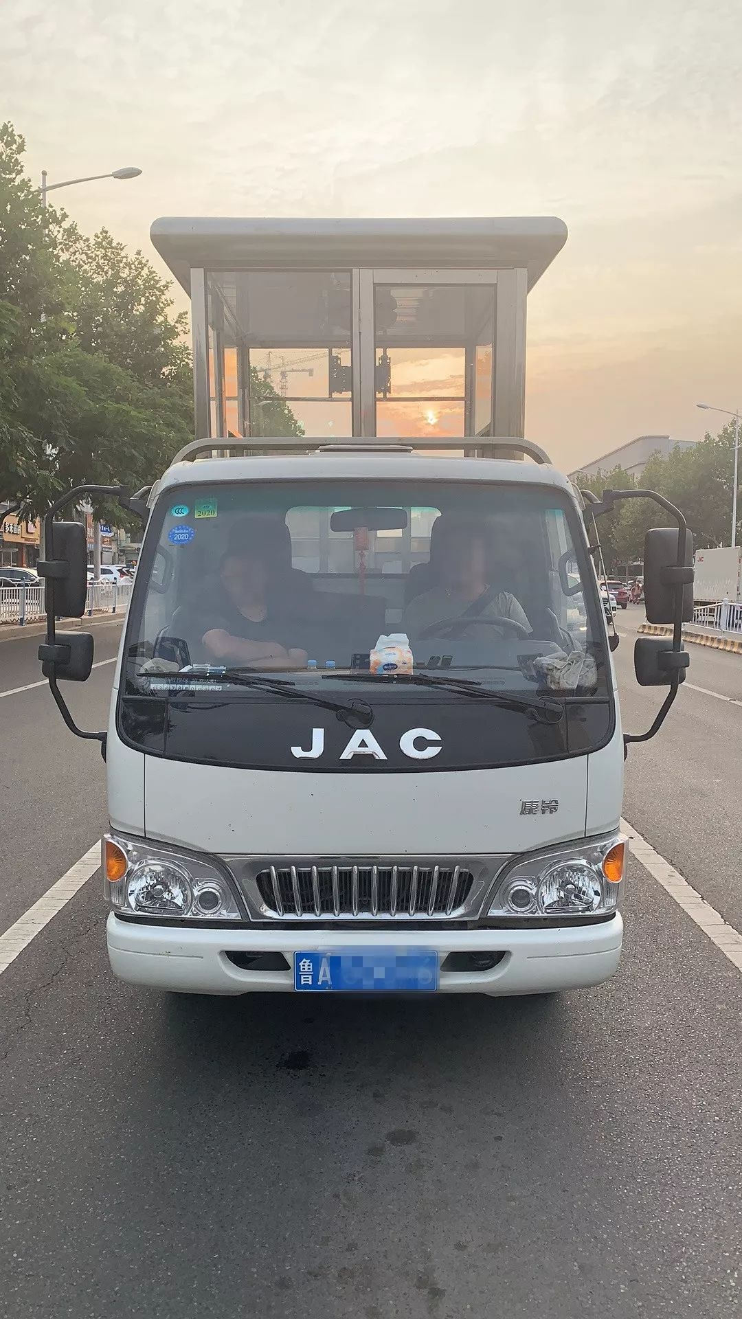 大货车变身的视频,大货车变身