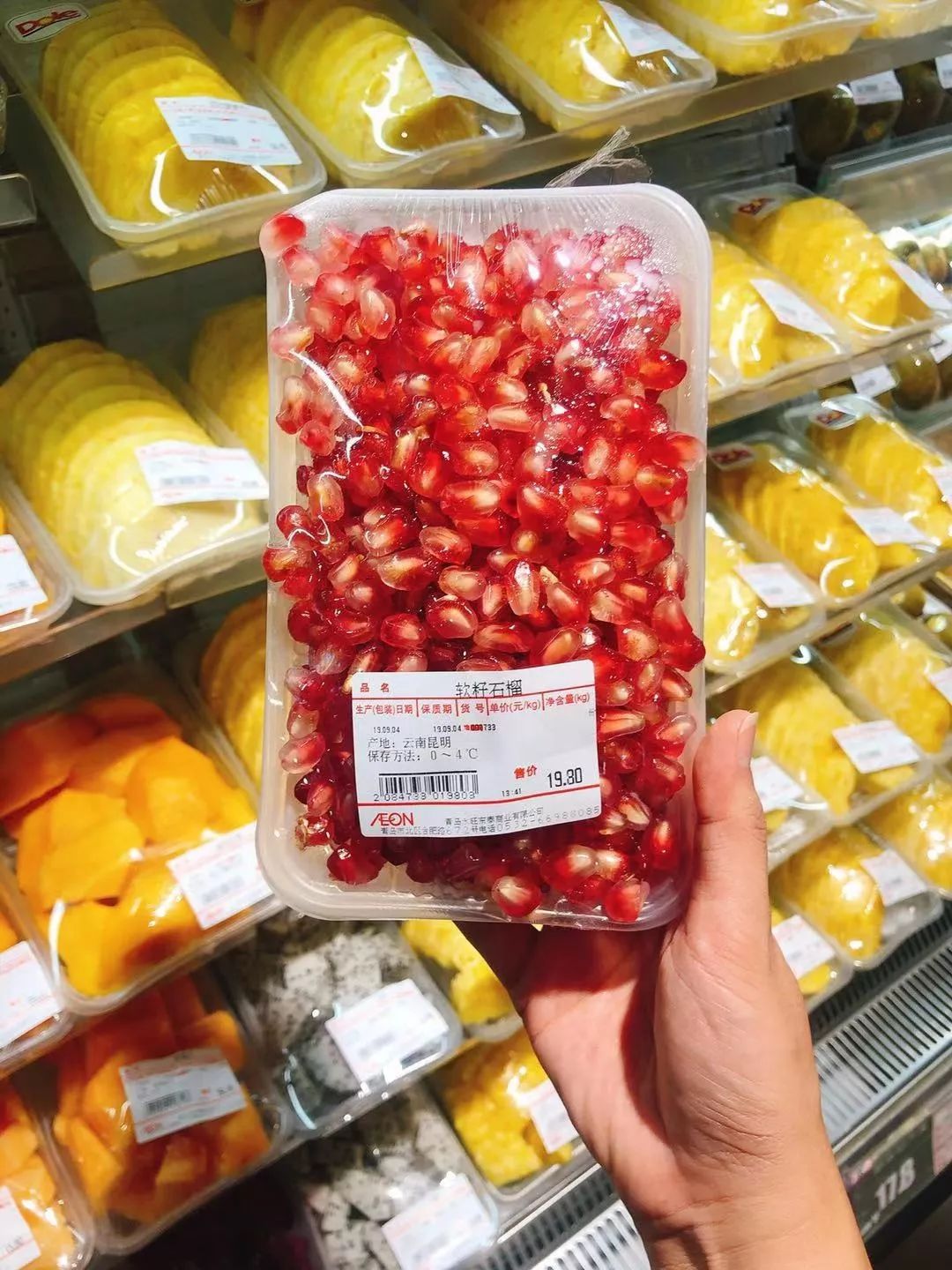 青岛超市卖的东西,中秋超市买东西的图片