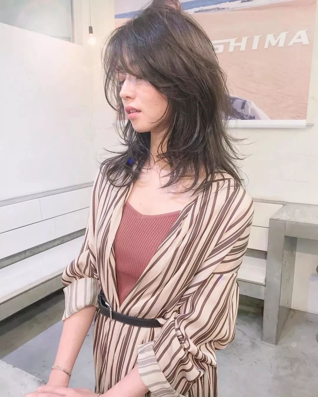 四款专属秋冬的慵懒发型,秋冬新款慵懒风宽松温柔