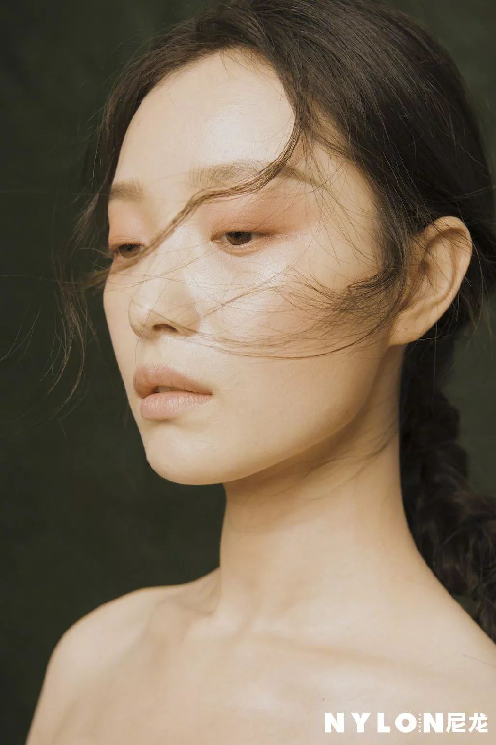 四款专属秋冬的慵懒发型,秋冬新款慵懒风宽松温柔