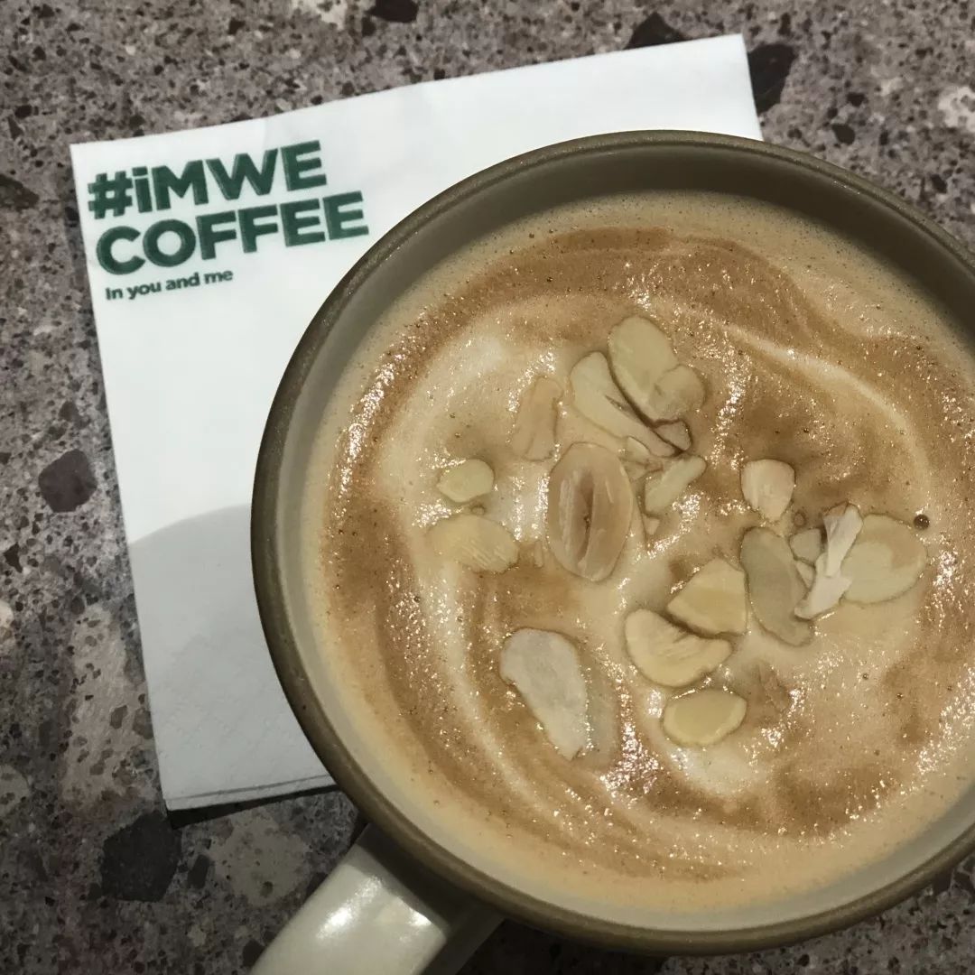 汕头|闹市取静,院子里飘出来虹吸的咖啡香气