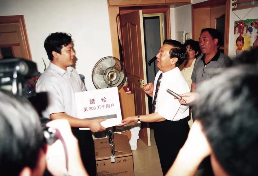 生于1949｜通讯“老兵”孙佑江用34年见证青岛变迁史