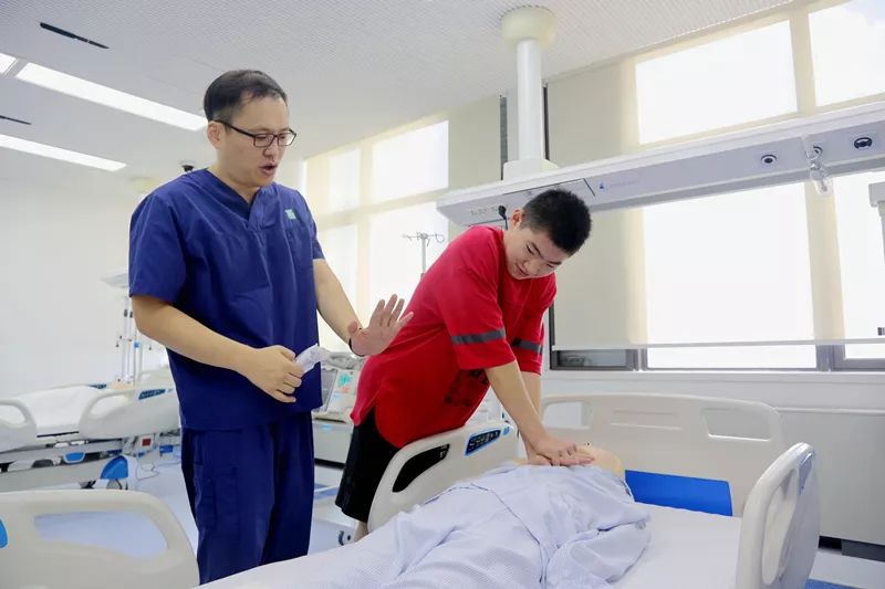 走近一妇婴|守护，是最质朴的表白