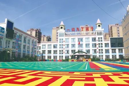 共享同一片蓝天英语,共享蓝天