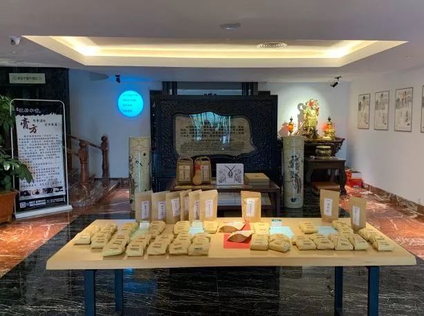 中医馆引来外国人,中医全国各地慕名而来