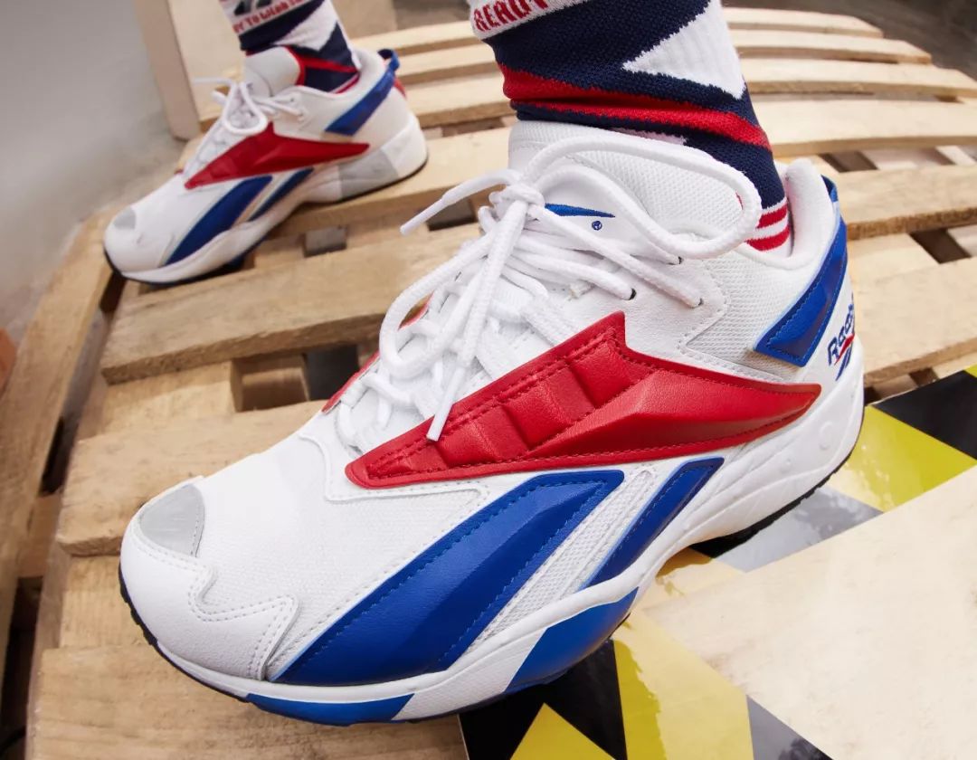 年轻人是不是不要玩游戏,年轻人不要老想着耍