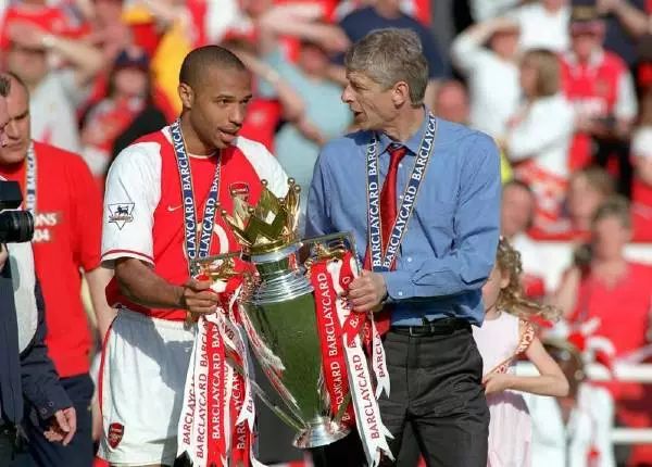 足坛上那些师徒感人瞬间,师恩难忘的典故