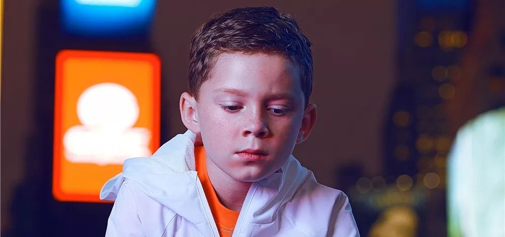 张天爱睫毛化妆技巧,张天爱夹睫毛教学视频