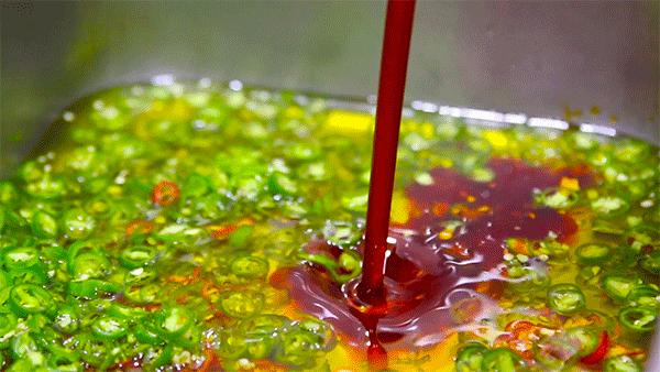 网红小吃棒棒鸡,西南网红棒棒鸡