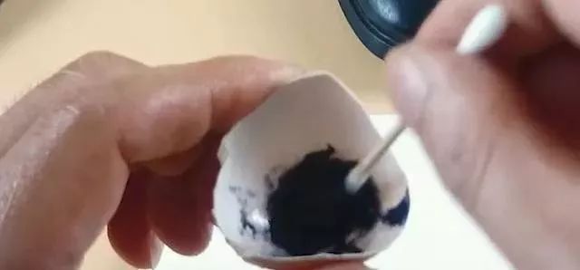 皮鞋破皮小妙招,黑色皮鞋擦破皮怎么修复