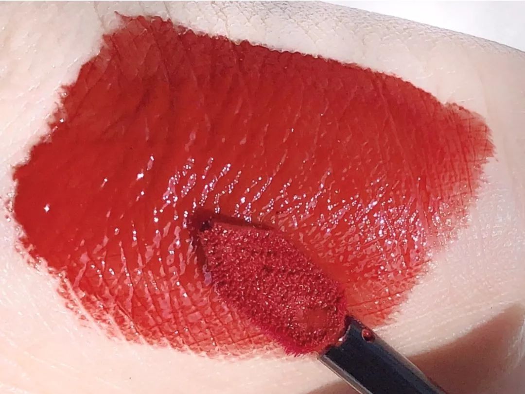 iu的口红色号,iu同款口红