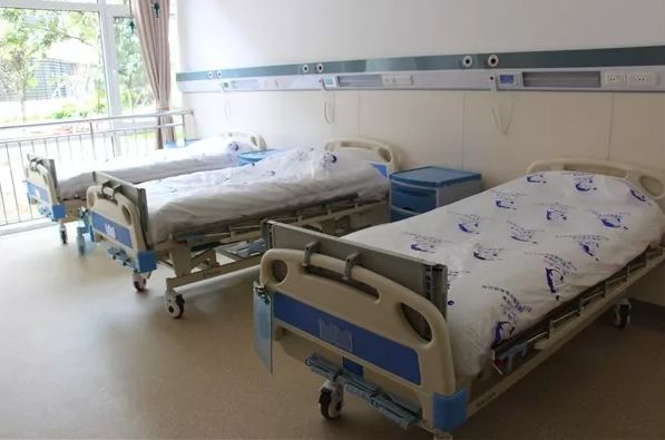 红河州第一人民医院怎么住院,红河州第一人民医院综合病房