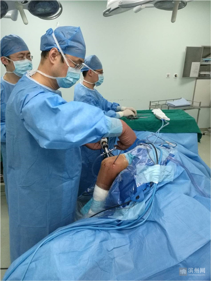 滨医附院骨关节“雕刻师”刘涛:精湛技术打破肘关节镜手术“禁忌”