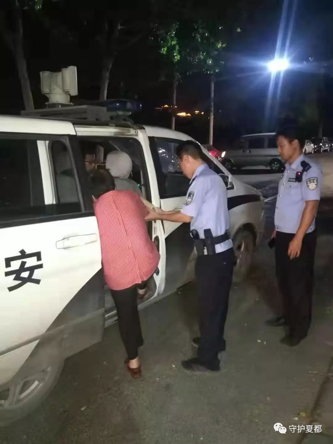老人走失警察说管他什么事,民警对走失老人的提醒