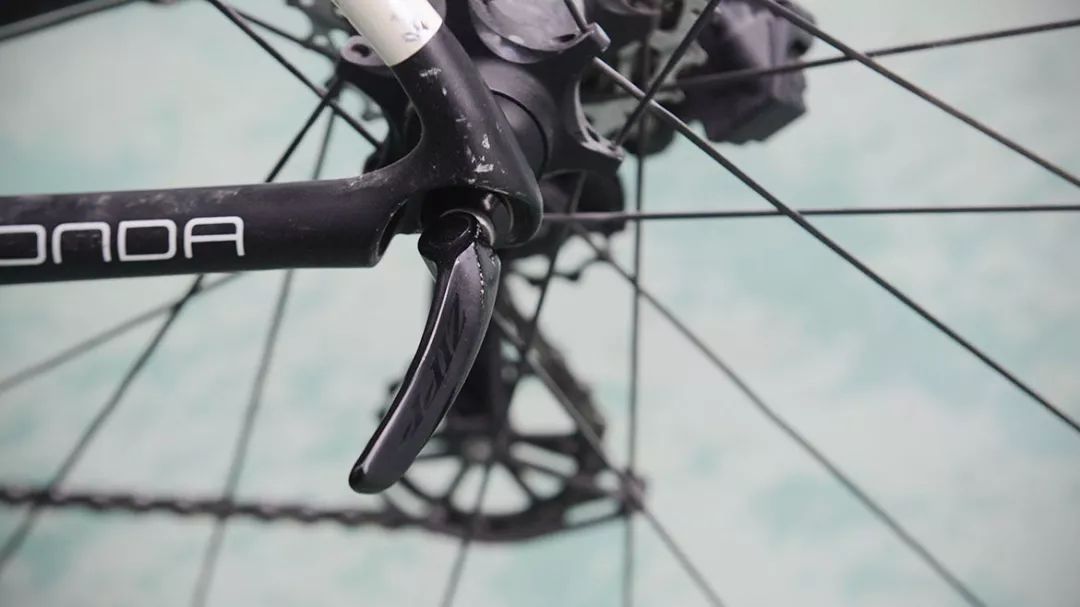 3.0鼓刹改碟刹教程全过程,圈刹和碟刹的拆轮方法