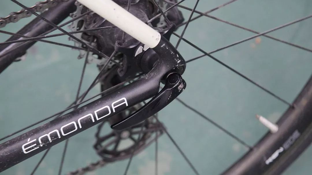 3.0鼓刹改碟刹教程全过程,圈刹和碟刹的拆轮方法