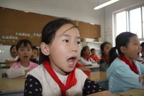 寄情于月亮的诗句,寄情中秋朗诵