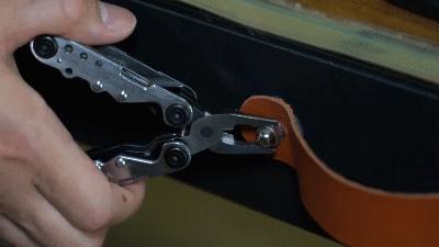 瑞士*刀军**算个屁!能顶半个工具箱的男人掌心玩物,竟有10种用途