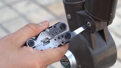 瑞士*刀军**算个屁!能顶半个工具箱的男人掌心玩物,竟有10种用途