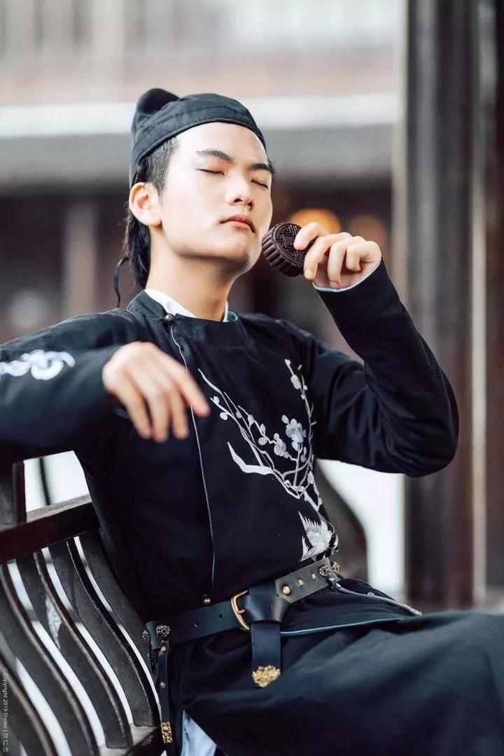 浙大人的朋友圈又被“求是饼”刷屏了