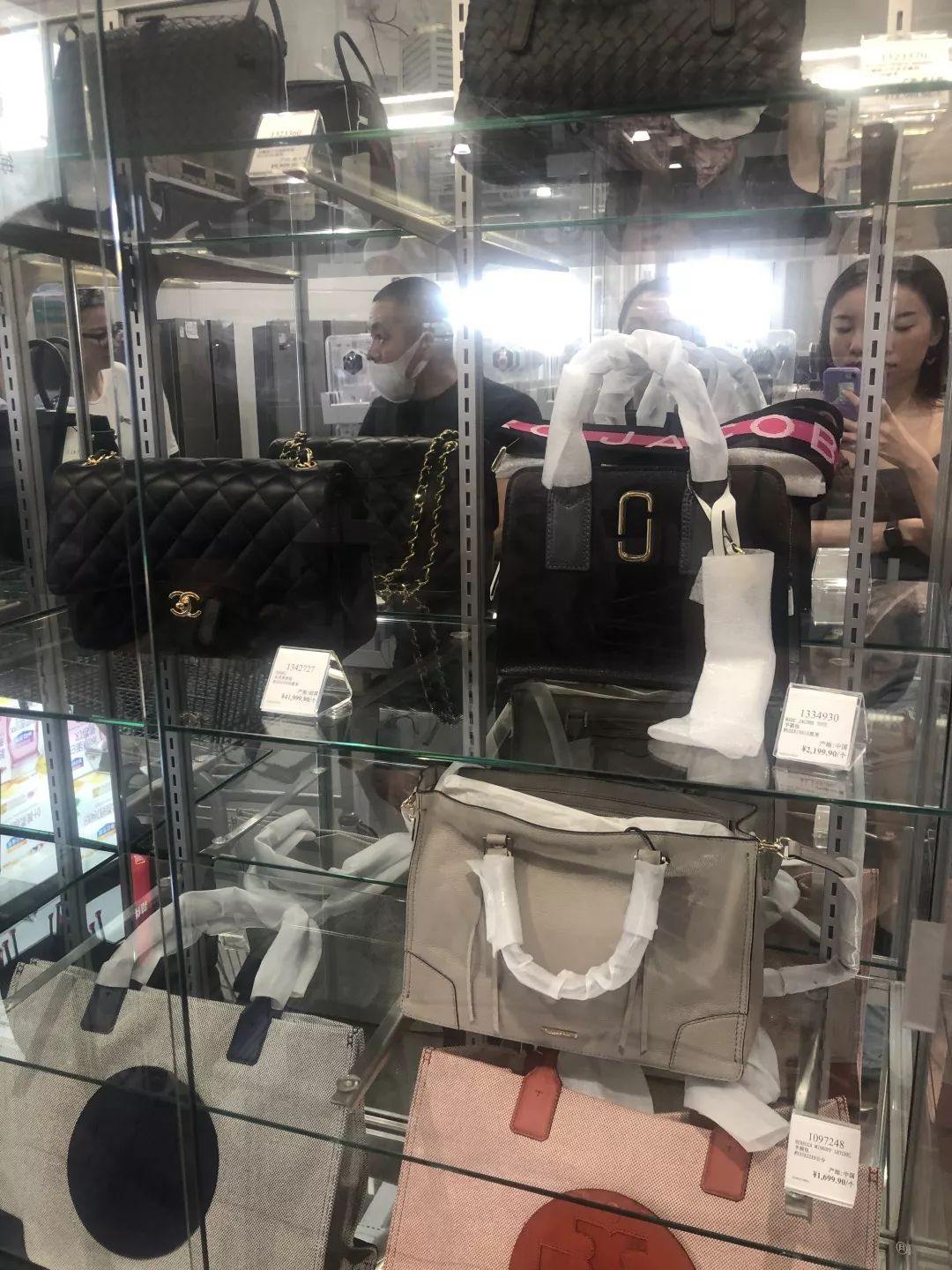 costco鐨勫寘,costco瓒呭競濂緢鍝佸寘