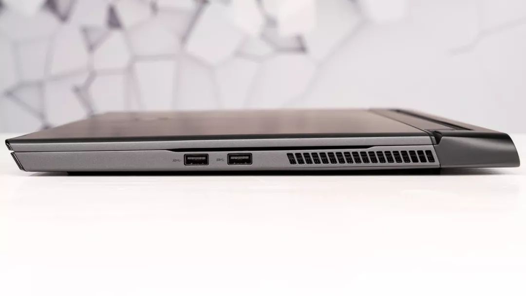 聊一款性价比不错的大屏游戏本,最新款豪华游戏本