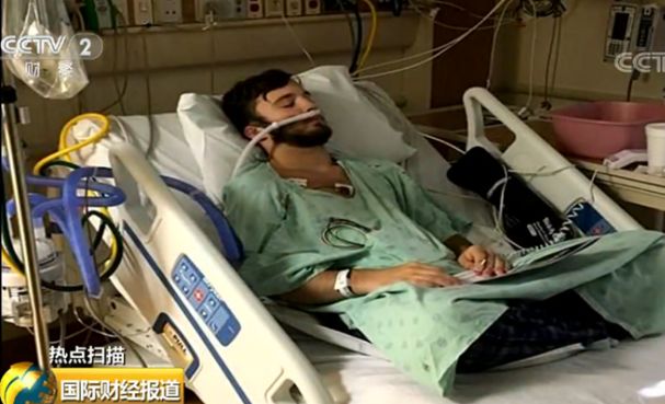 18岁年龄却有着70岁的肺！小伙怒诉*子烟电**制造巨头，天猫、京东已紧急下架……