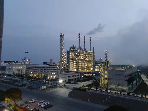 跨国企业在中国|飞利浦新一代图像引导治疗平台上市；本特勒助力恒大汽车量产