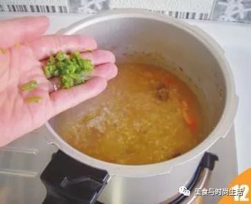 这样做粥，鲜美营养，香浓爽滑，温润又养胃，学会做给家人喝