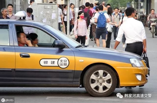 连“两秒准则”都不知道?难怪动不动就追尾