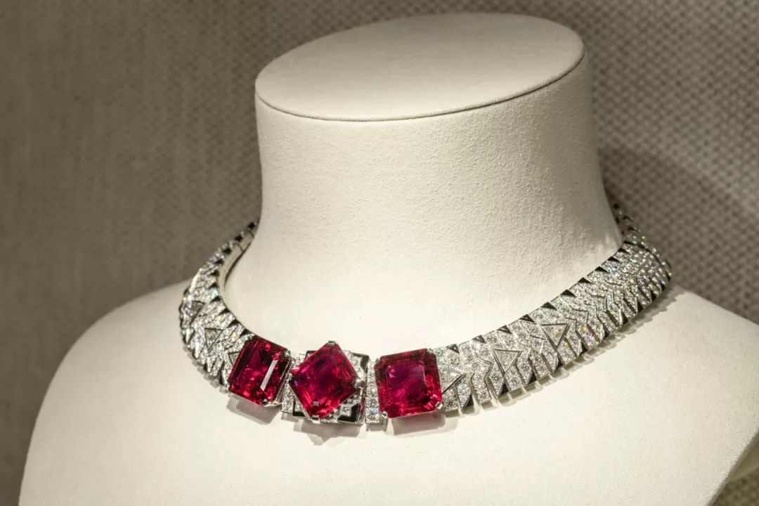 宝石之美，灿若星辰