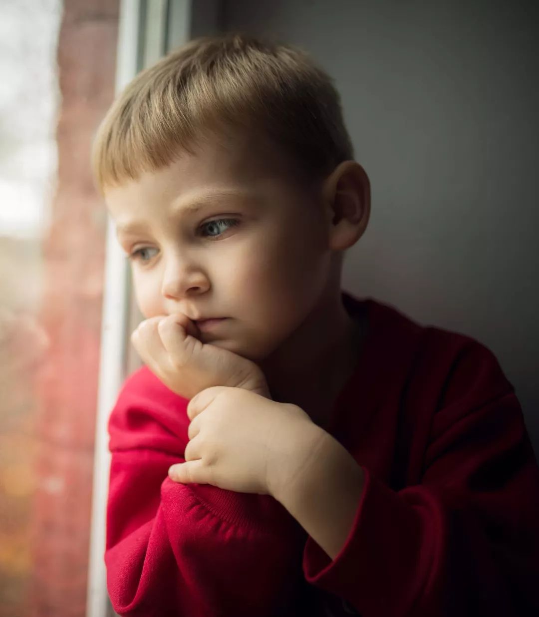 那个被富养大的女孩说：遇见他后我开始吸毒，再也没停过......