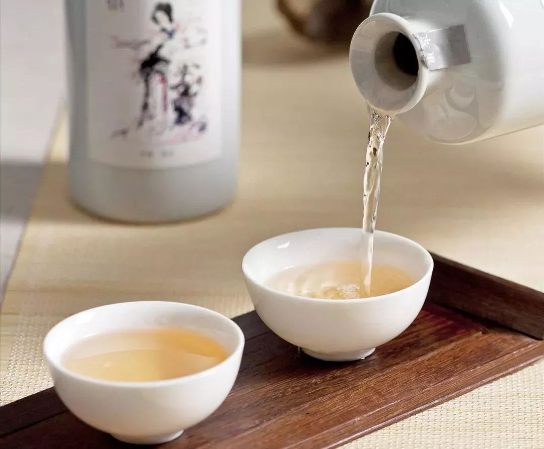 记忆里的昆明,昆明荞酒