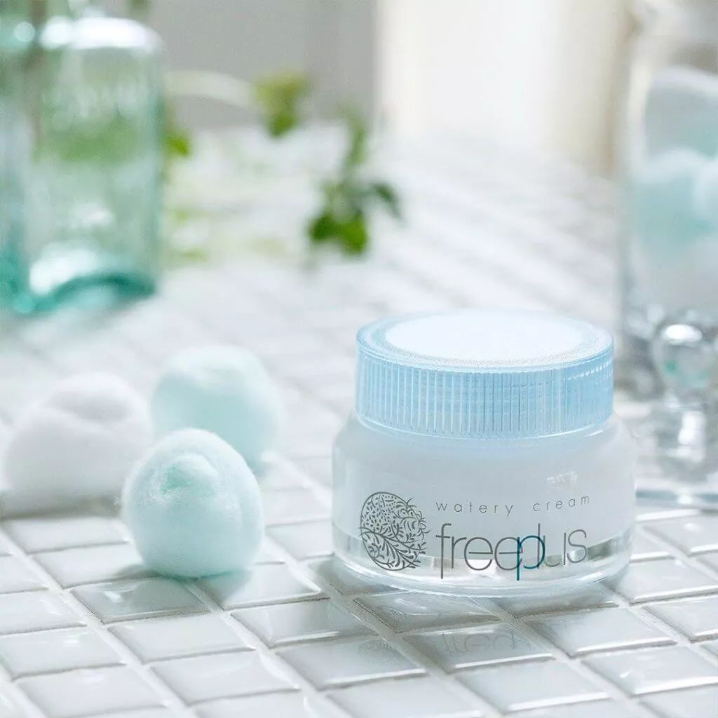 秋冬干皮面霜补水抗老,秋冬高保湿面霜精华