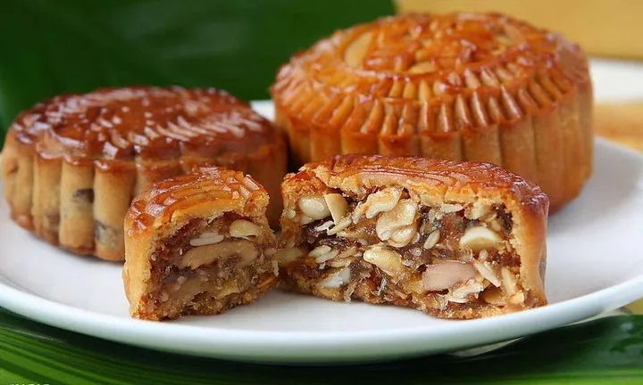 快看！五仁、豆沙、椒盐...余杭的每个时代都是一款月饼哦~