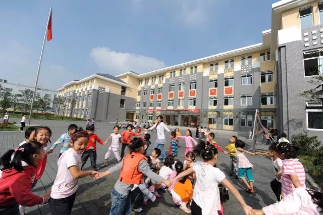 什邡,我想和你谈一辈子恋爱