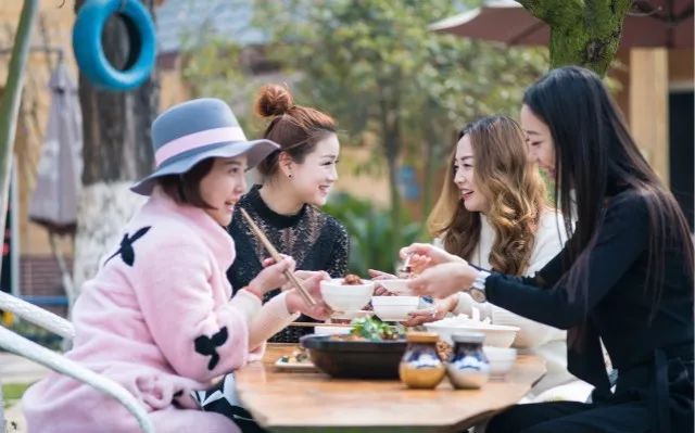 什邡,我想和你谈一辈子恋爱