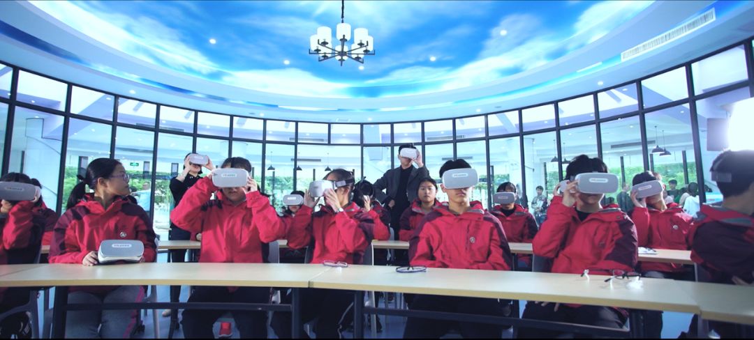 特稿|未来已来：构建全面培养体系谋求特色高位发展——重庆市第十八中学教育纪实