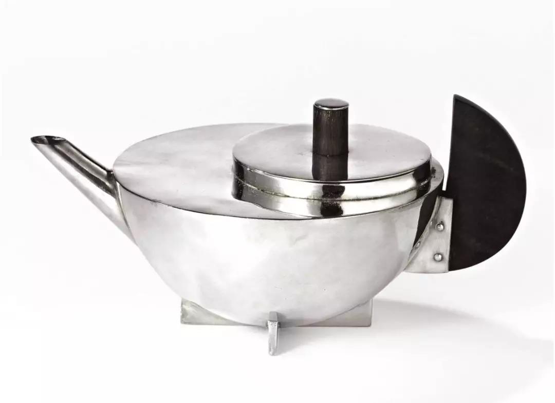 那些湮灭在历史中的包豪斯女孩儿去哪儿了？是时候抵抗遗忘了