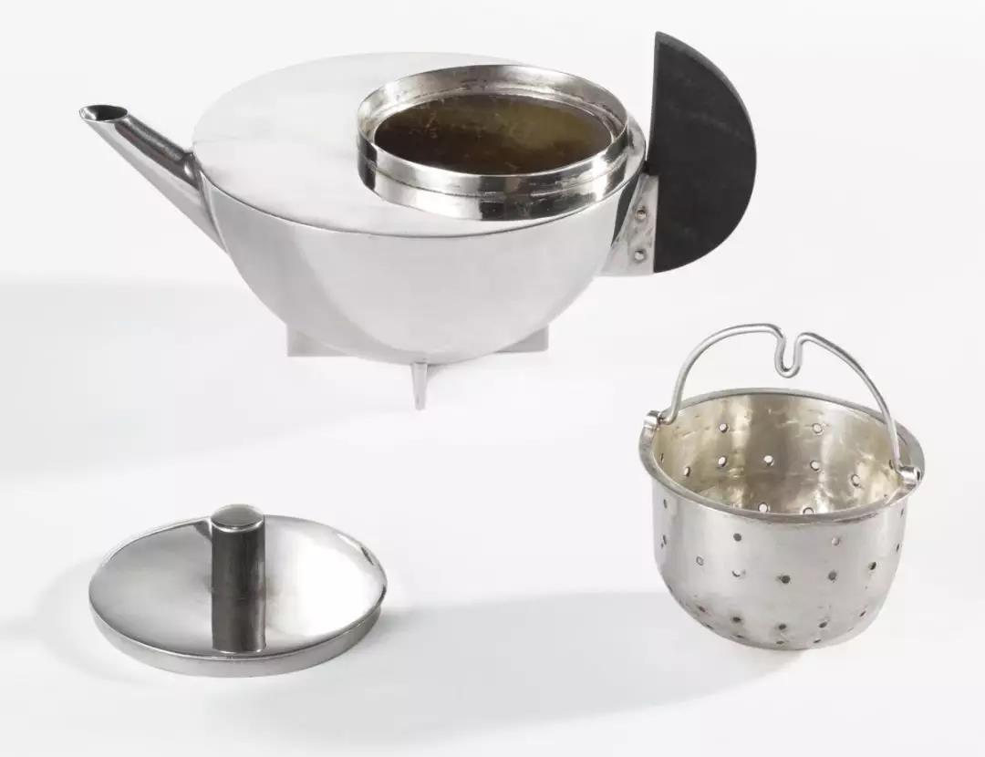 那些湮灭在历史中的包豪斯女孩儿去哪儿了？是时候抵抗遗忘了