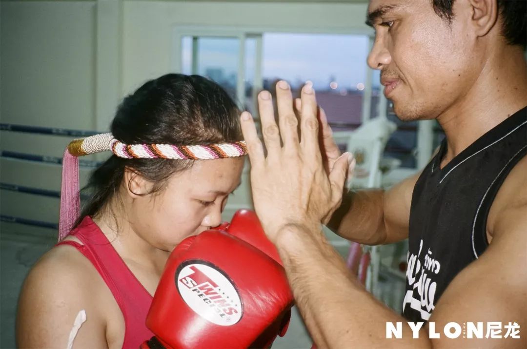 泰拳女人能打吗,女的能打泰拳吗