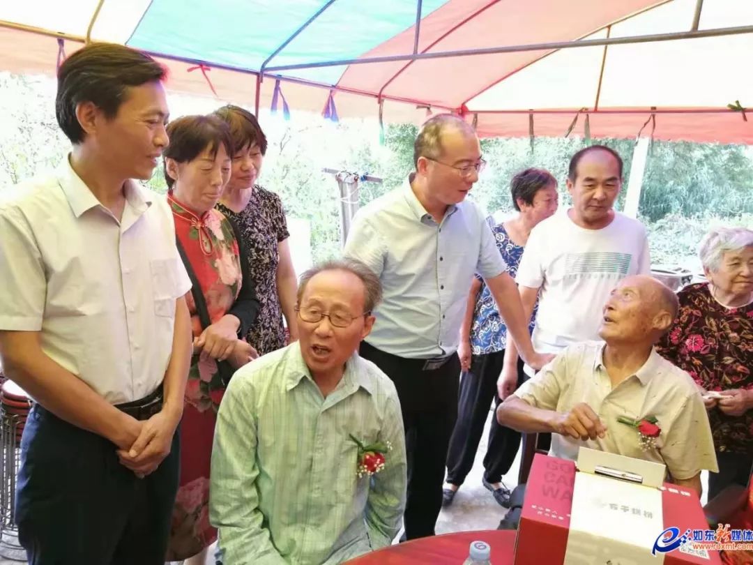 139岁的长寿老人过生日 (江苏120岁以上的长寿老人)