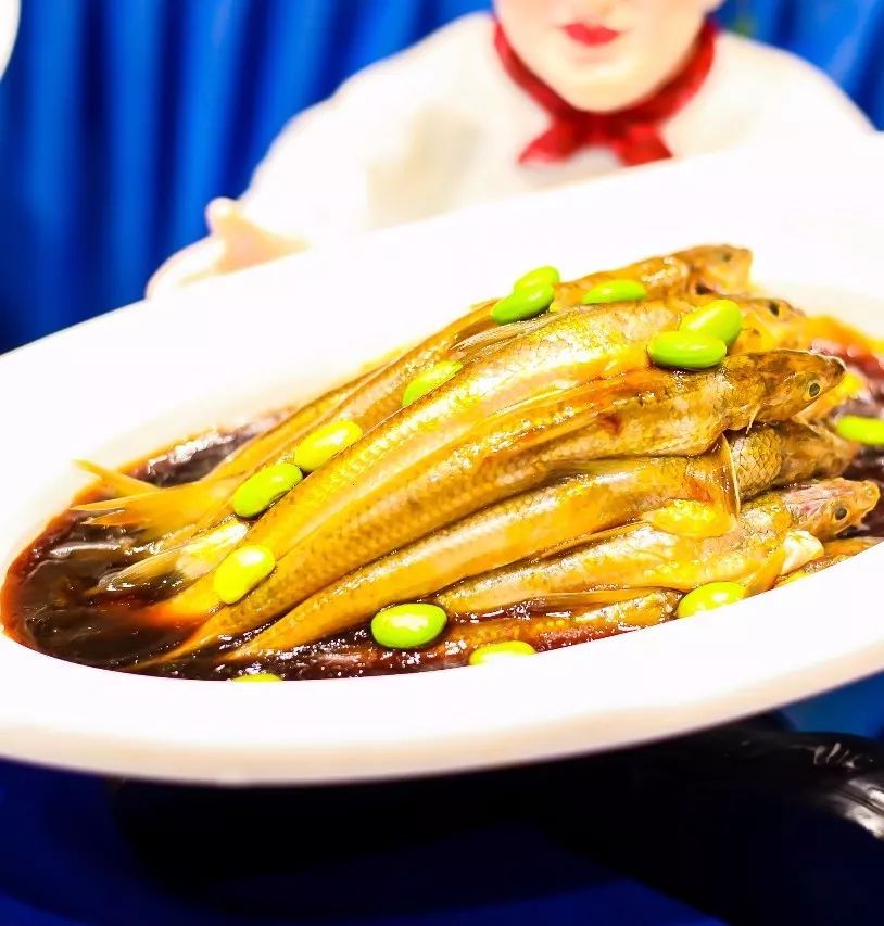 限时七天！上海宁一定要赶紧收下这波来自泰州靖江的美食暴击，来吸一口会跳舞的蟹黄汤包！鲜入心扉