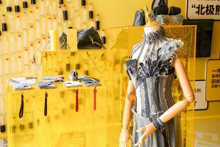 当代青年生活方式指南|衣服只拍一次照,穿过一次就卖掉